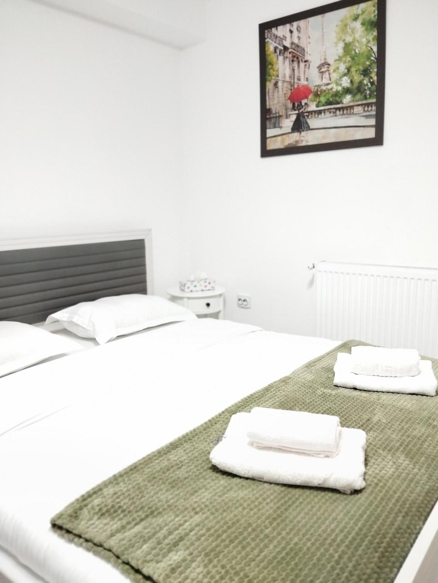 Amber Studio Craiova Ngoại thất bức ảnh